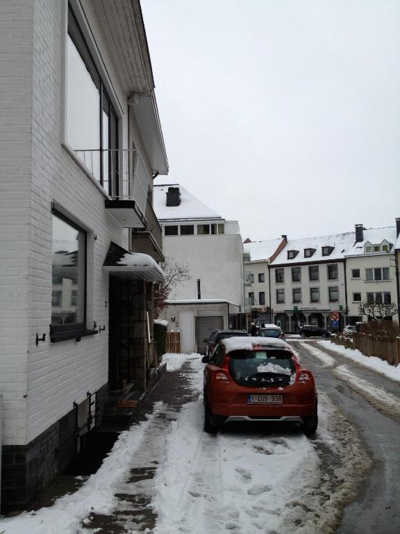 Guesthouse Au Coin De La Rue มัลเมอดี ภายนอก รูปภาพ