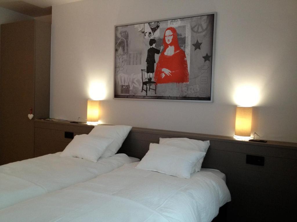 Guesthouse Au Coin De La Rue มัลเมอดี ภายนอก รูปภาพ